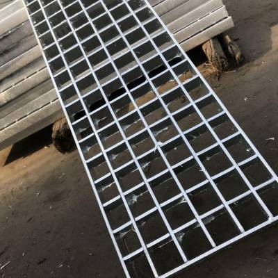 加工定做金属焊接沟盖板 过道脚踏钢格板 金属格栅网格板销售